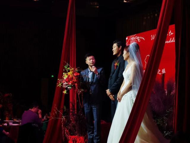 开云体育官网-张奔斗：一份来自张之臻婚礼的现场报道