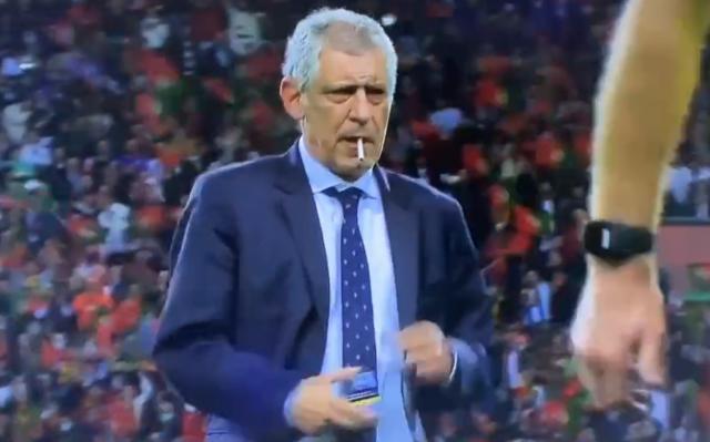 开云中国网站-3比1险胜土耳其 桑托斯太紧张了 叨了烟却没点着