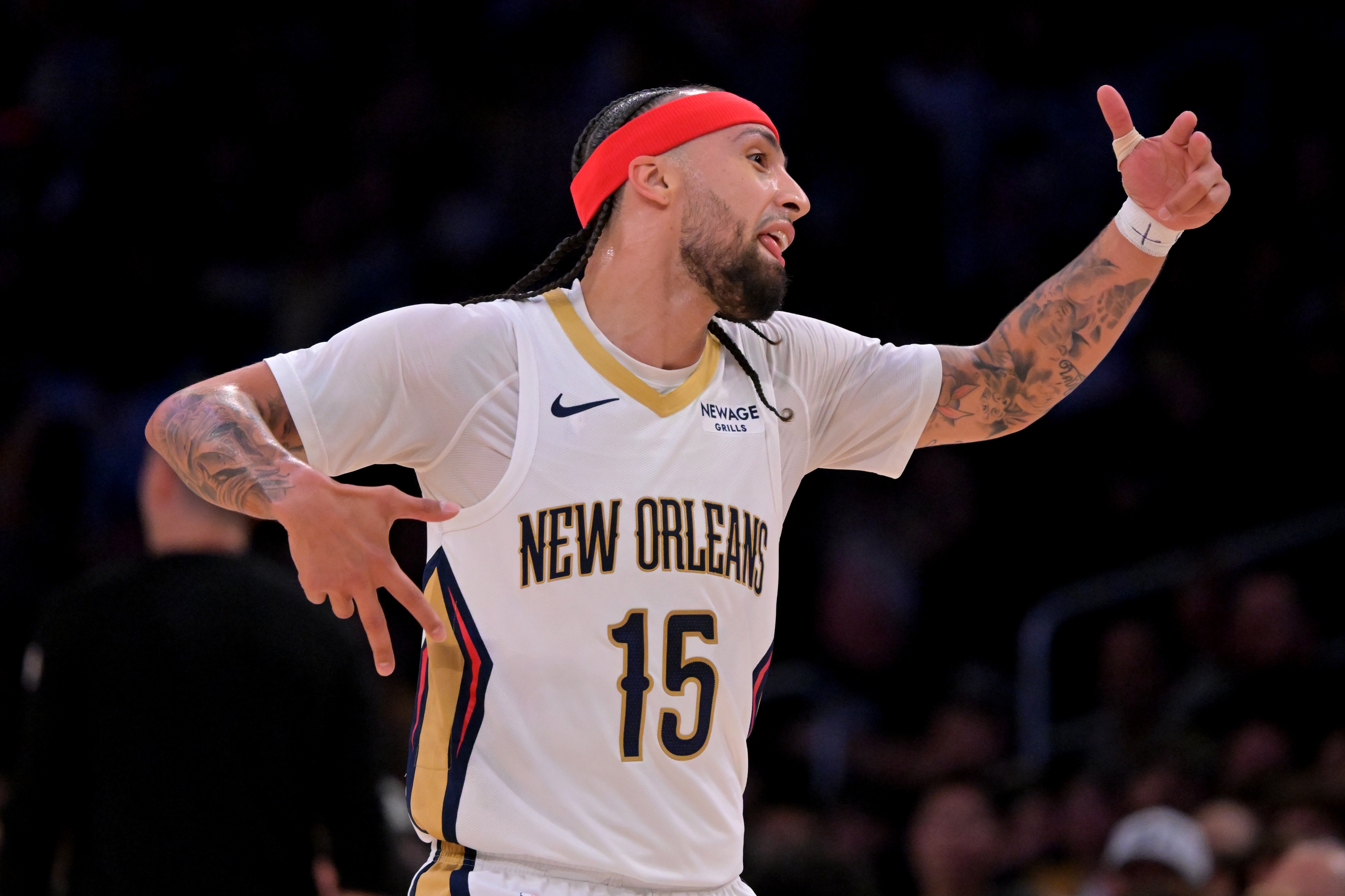 开云app下载-美记：湖人、火箭、马刺和尼克斯有意阿尔瓦拉多 后者值多个次轮